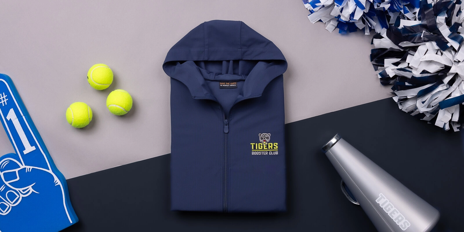 Get the perfect custom team jackets from Save the Duck like puffer jackets, coats, vests & more.